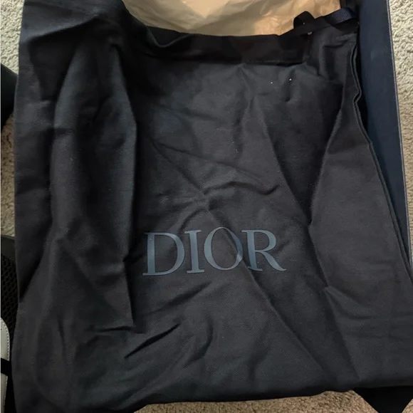 Dior B22 Sneakers - Picture 5 of 7